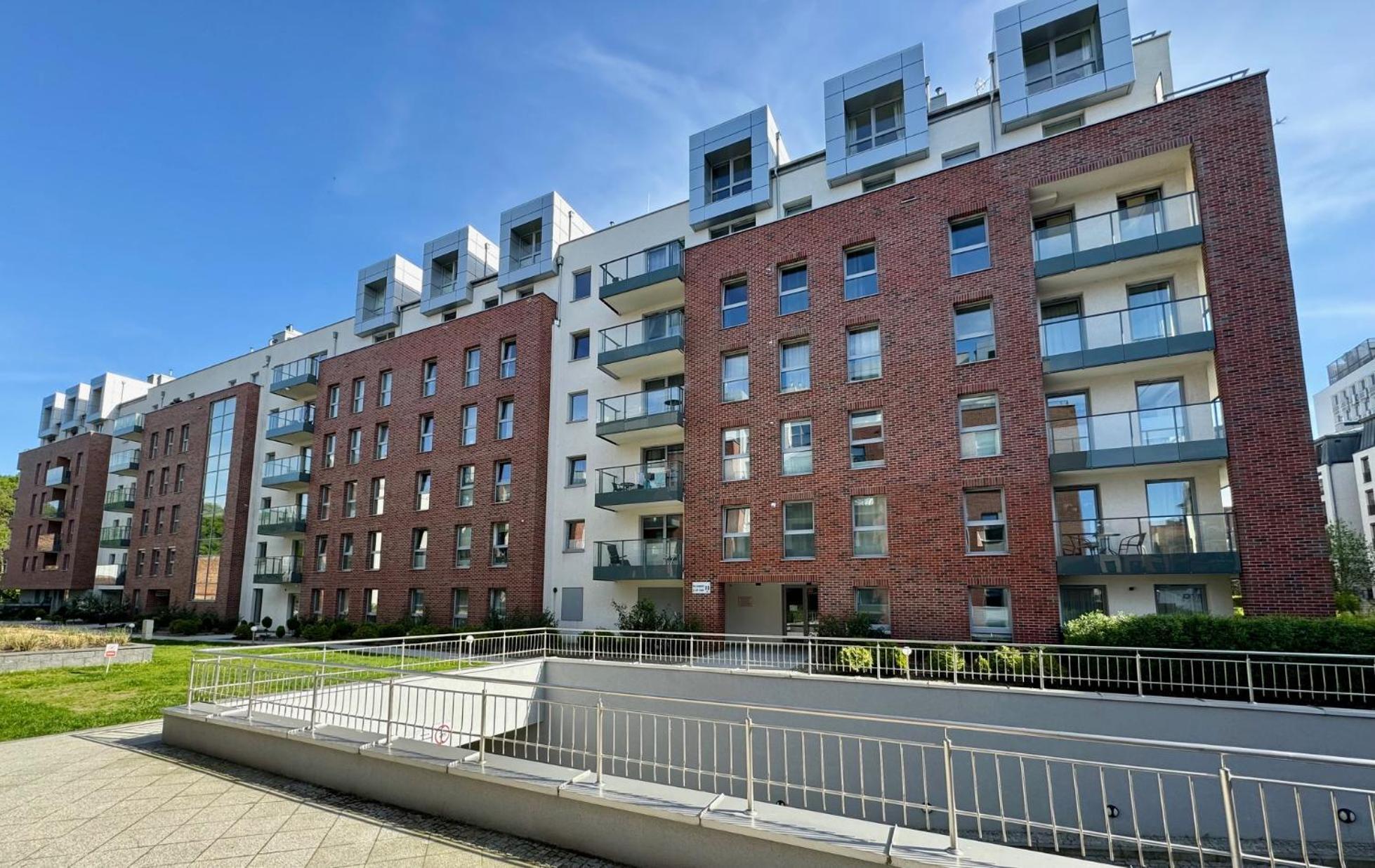Marina Apartments — Photos 1
